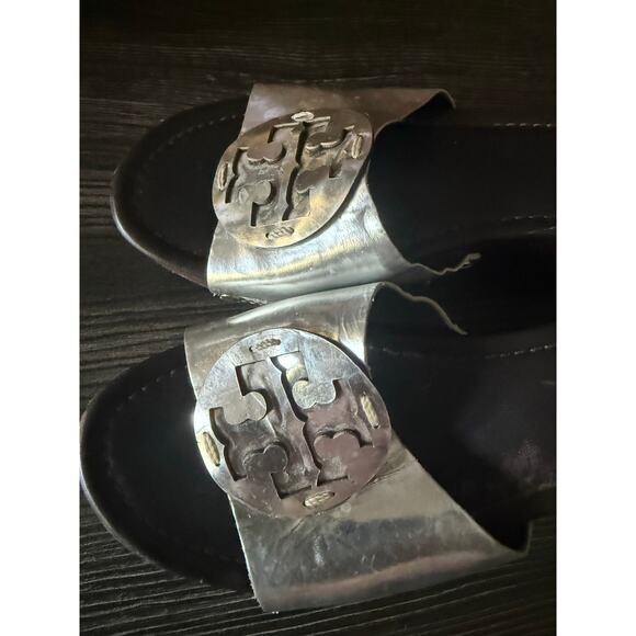 Tory Burch Metallic Silver Wedges Sz. 9 - Picture 7 of 8